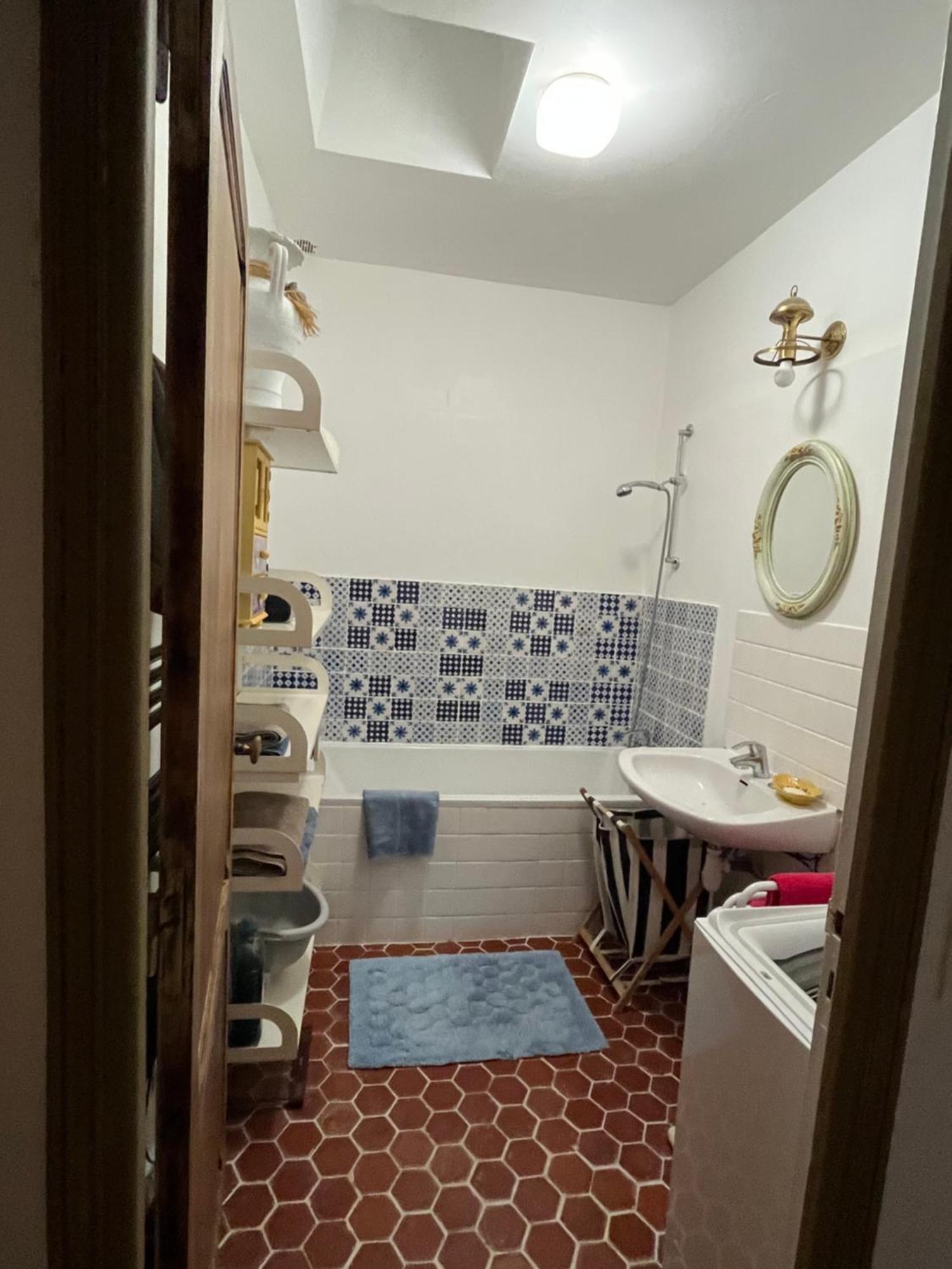Menton1974 Apartment Bagian luar foto
